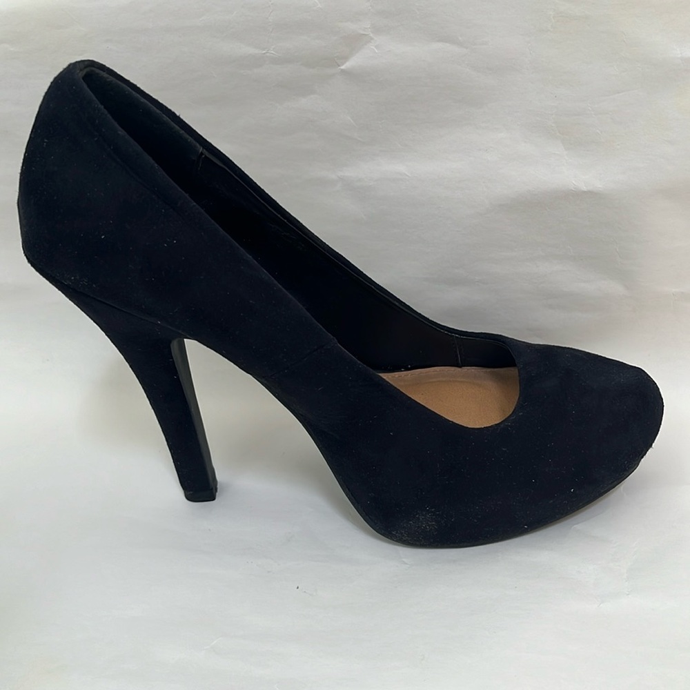 Qupid Suede Heels - image 5